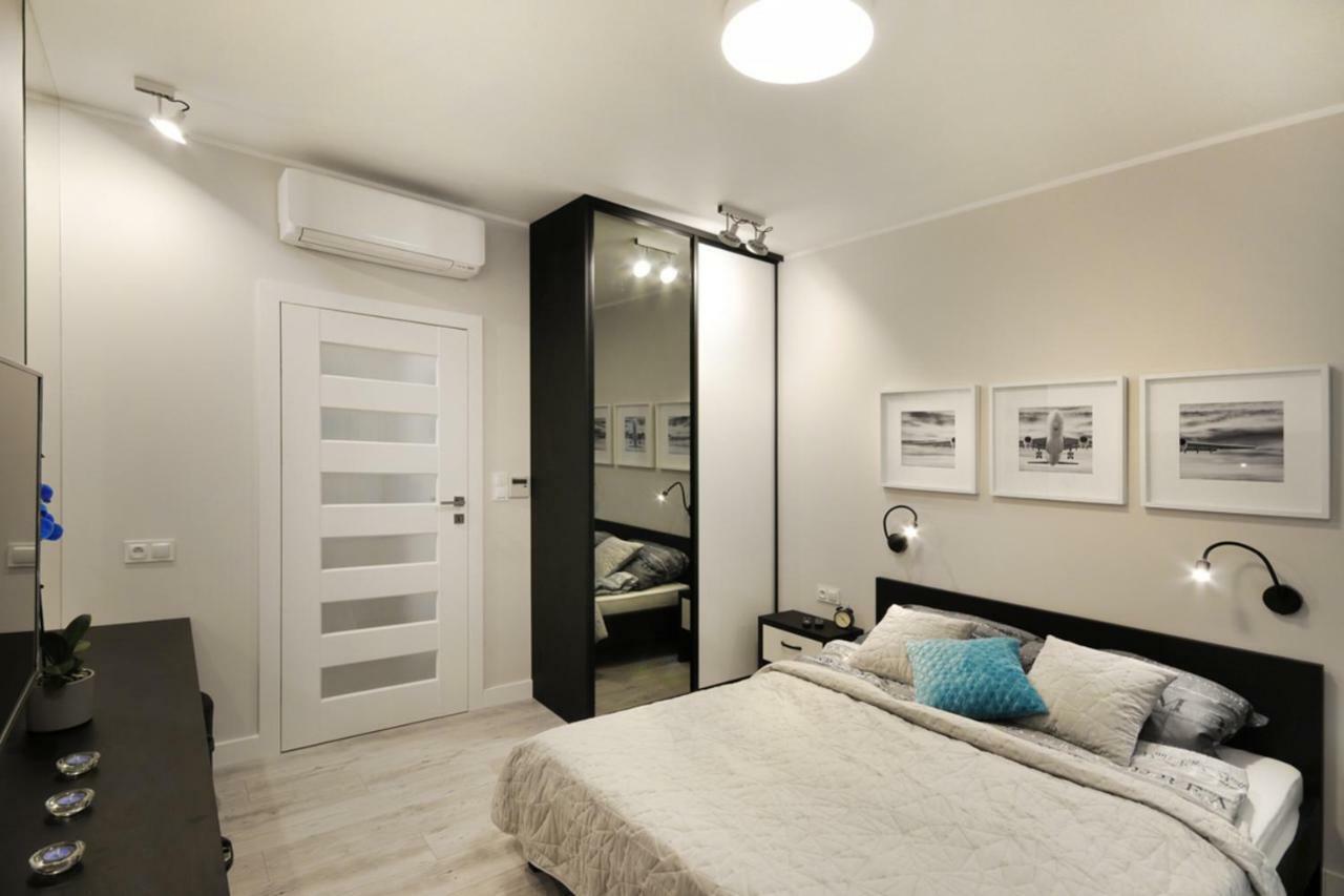 Bulwary Wislane P&O Serviced Apartments With Ac Warszawa Exteriör bild