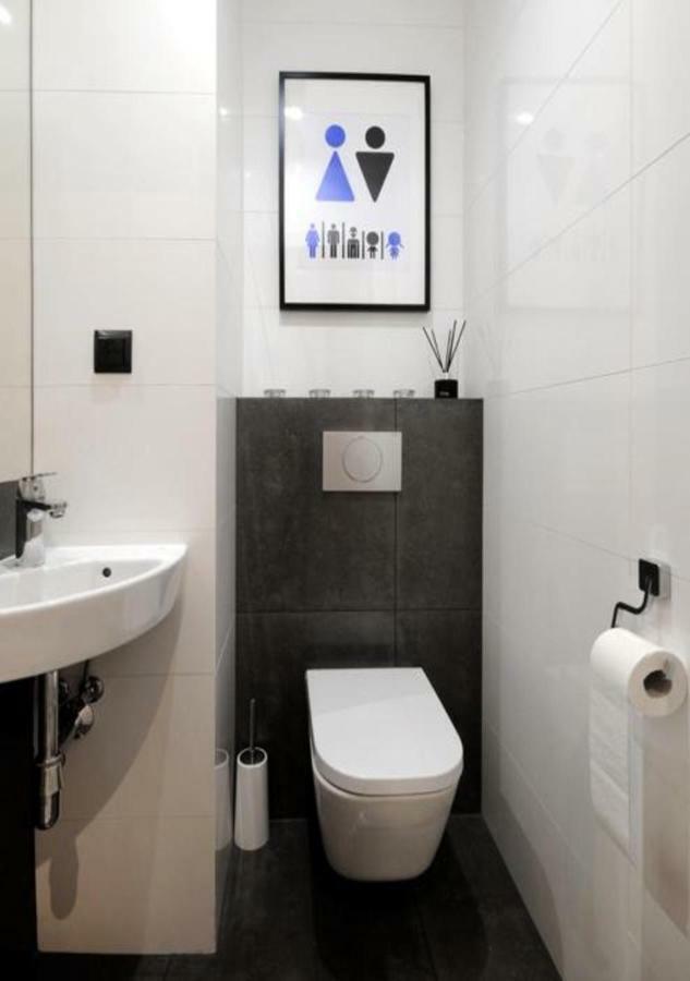 Bulwary Wislane P&O Serviced Apartments With Ac Warszawa Exteriör bild